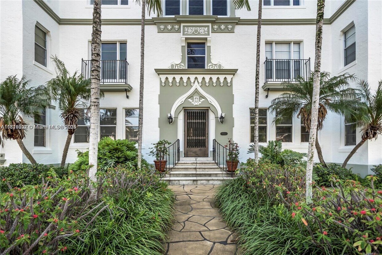 Foto principal - 4501 Prairie Ave
