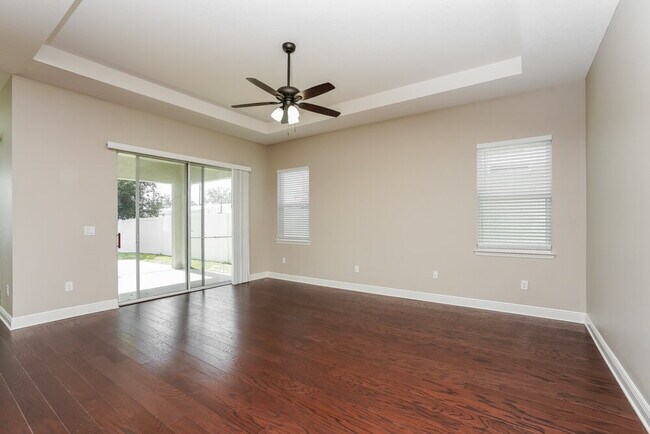 Foto del edificio - 525 Westchester Hills Ln