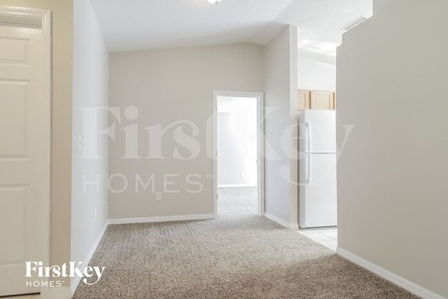 Building Photo - 300 Ferrara Ct