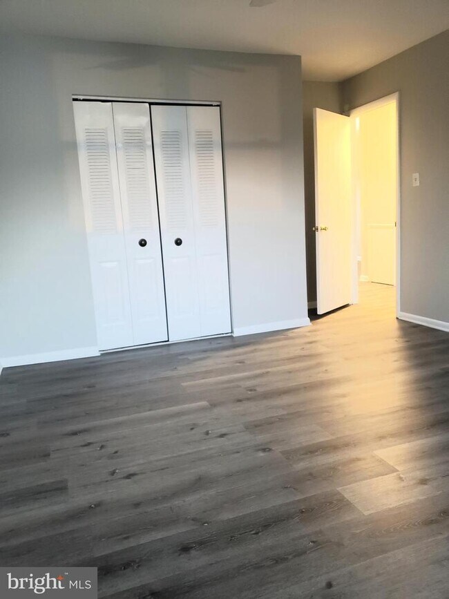 Building Photo - 601 Grant Rd