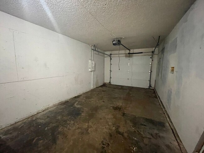 Foto del edificio - 3 Bed Duplex OKC