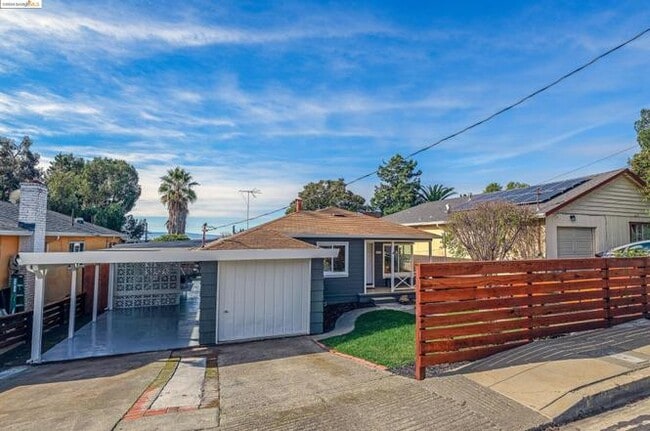 Photo - 24639 Leona Dr House