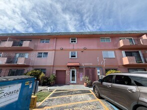 Building Photo - 17101 NW 57th Ave