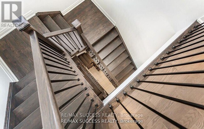 Building Photo - 3130 TRAVERTINE Dr