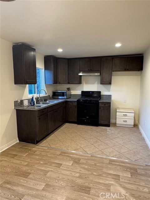 Building Photo - 2617 E 4th