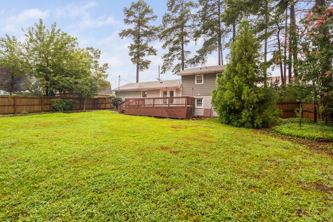 Building Photo - 1604 Laura Duncan Rd