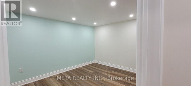 Photo du bâtiment - 741 Ascot Ave