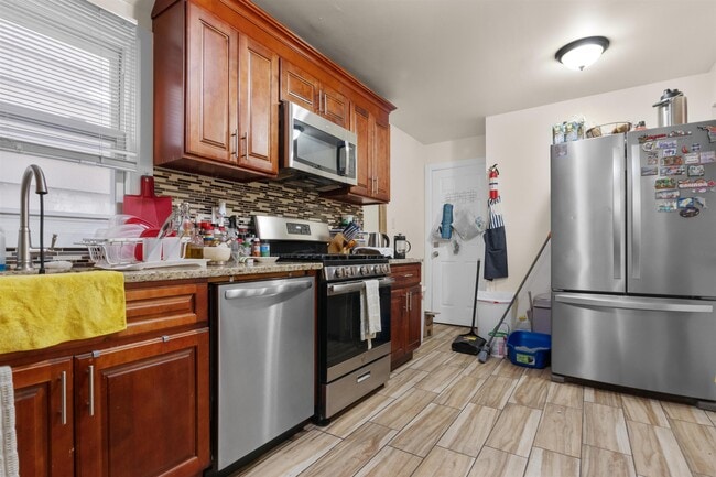 Foto del edificio - 180 MCADOO Ave