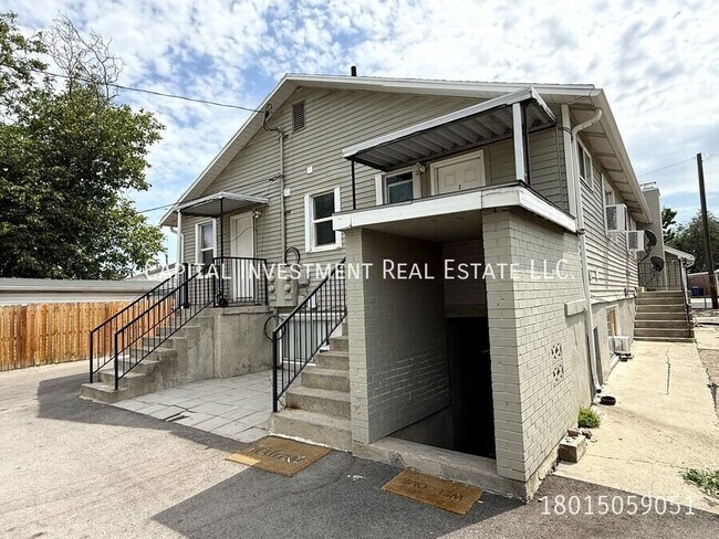 Foto del edificio - 3708 McCall St E