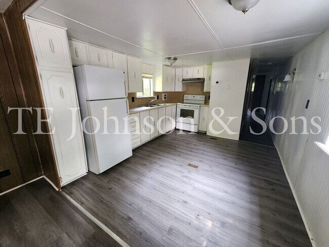 Foto del edificio - Secluded 2 Bedroom Manufactured Home