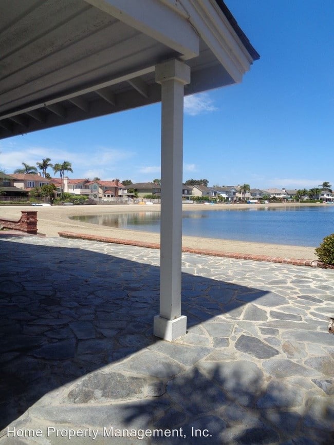 Building Photo - 4 br, 2.5 bath House - 16941 Coral Cay