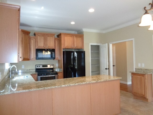Building Photo - 3123 Hidden Creek Dr