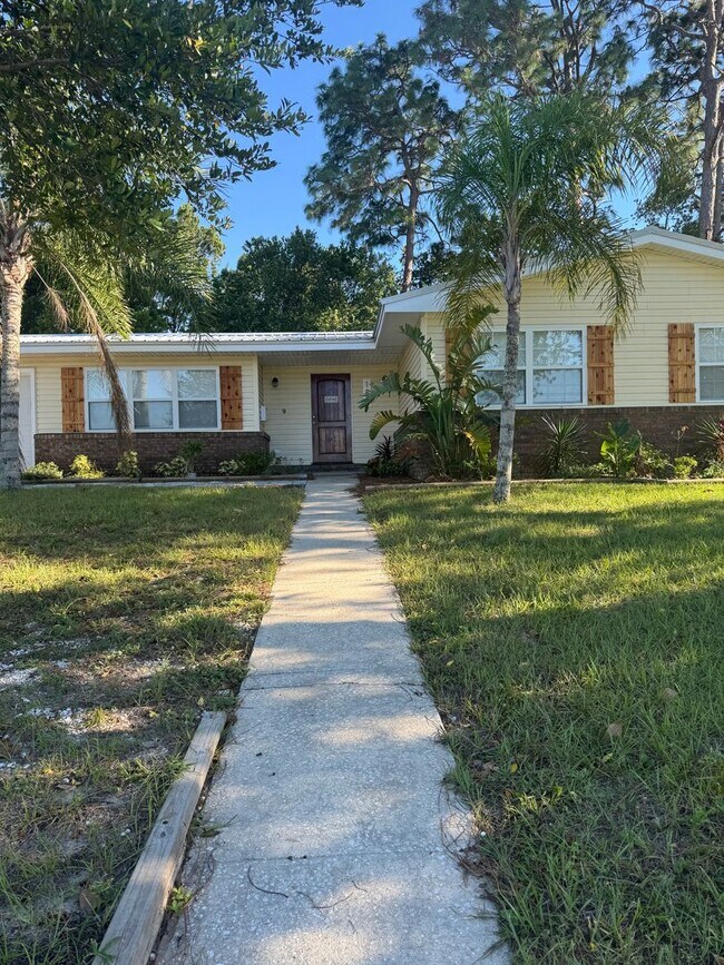 Building Photo - Beautiful 4BR 2BA Home w/ Water Views in St. Augustine Florida!