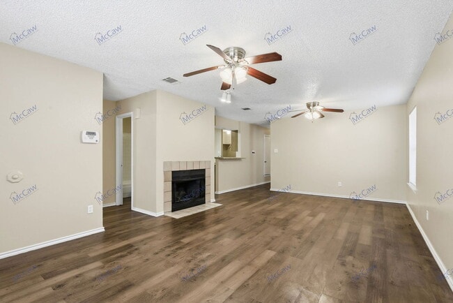 Foto del edificio - 3416 Colonial Dr