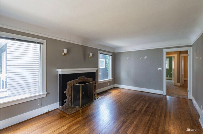 Building Photo - 1111 N 76th St
