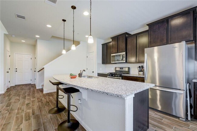 Building Photo - 2304 S Lakeline Blvd