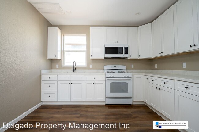 Building Photo - 2 br, 1 bath House - 211 Florida St