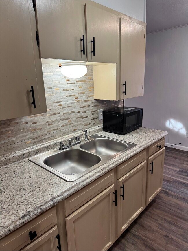 Foto del edificio - 2662 Carver