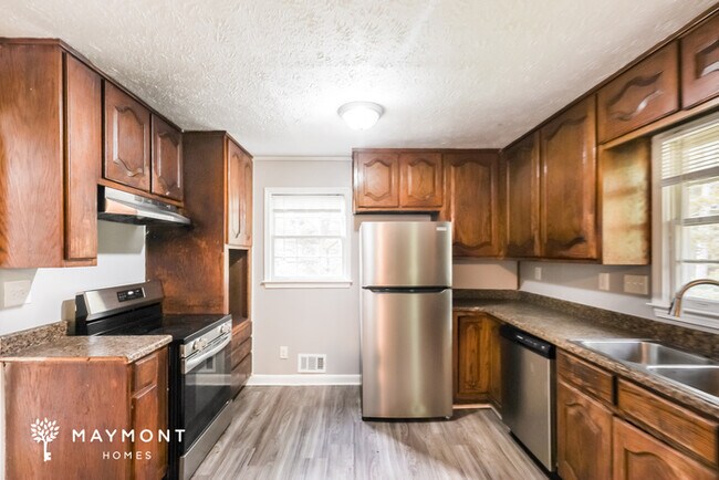 Foto del edificio - 6345 Thornhedge Dr