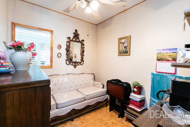 Building Photo - 337 South 4th Street #TownhouseR