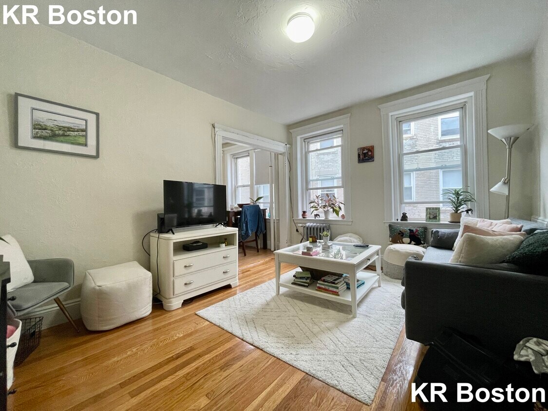 Primary Photo - 165 Park Dr
