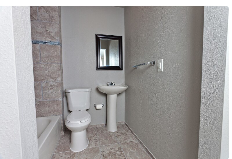 Foto del edificio - 838 S Terrace Dr