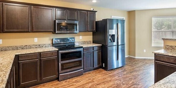 Building Photo - 10241 Feldspar Dr