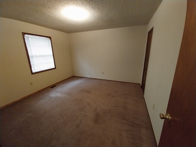 Foto del edificio - 703 E 13th St