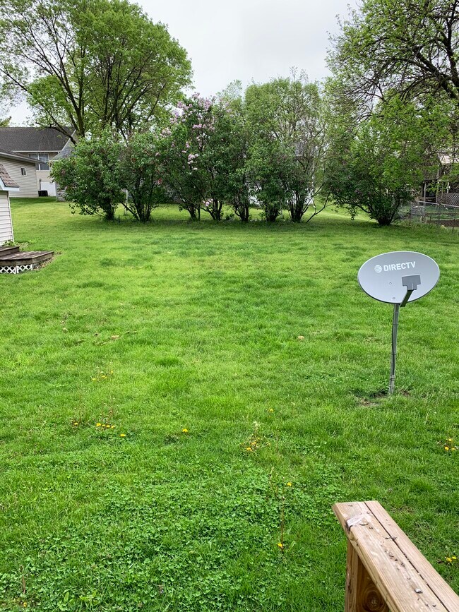 Patio trasero compartido - 1002 Quarry Ave SW