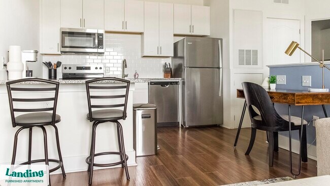 Foto del edificio - 901 Kelly Green Ln