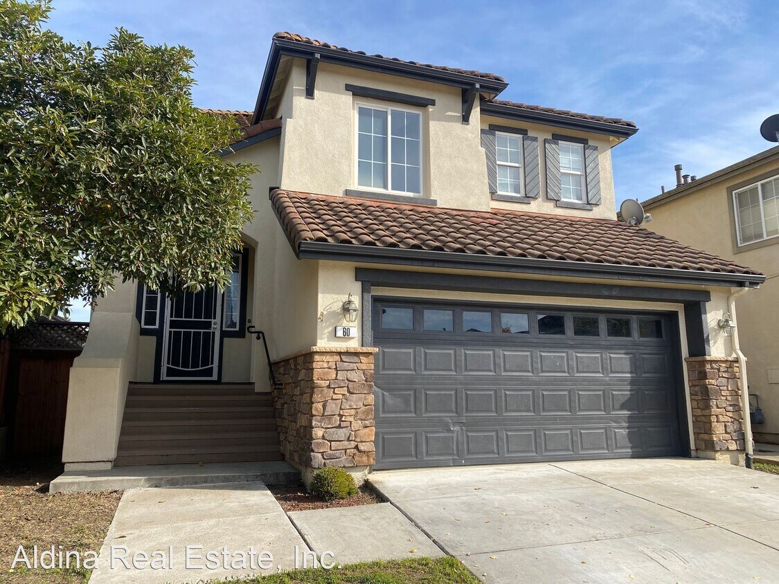 3 br, 2.5 bath House 60 Pelican Dr. House Rental in Watsonville, CA
