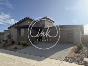 Building Photo - 185 Radiant Dr