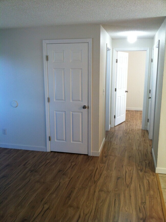 Foto del edificio - 802 22nd St NE