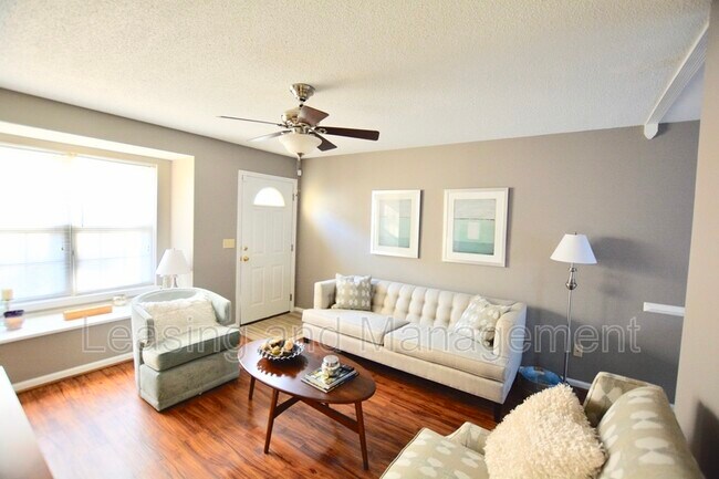 Photo - 1423 Ashley River Rd Townhome