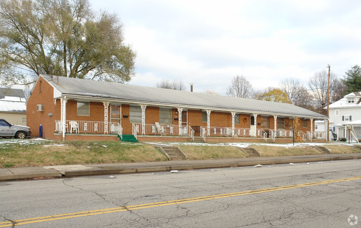 705711 46th St, Vienna, WV 26105 Apartments in Vienna, WV