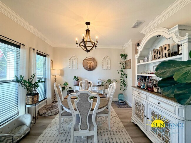 Building Photo - Custom Details throughout this 3 Bedroom 3.5 Bathroom Home in Shalimar!