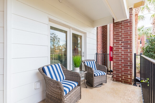 Building Photo - One Club Gulf Shores I