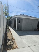 Building Photo - 319 N Shelton St