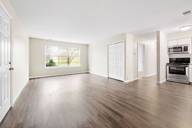 Foto del edificio - 11355 Goddard Rd