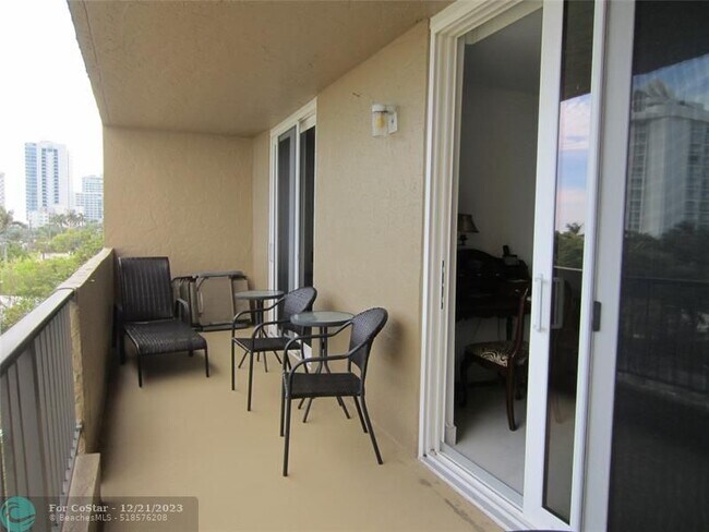 Building Photo - 1421 S Ocean Blvd