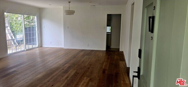 Foto del edificio - 8323 S Georgetown Ave