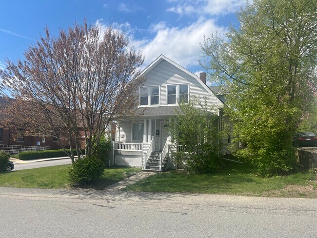 Building Photo - 29 Fales St