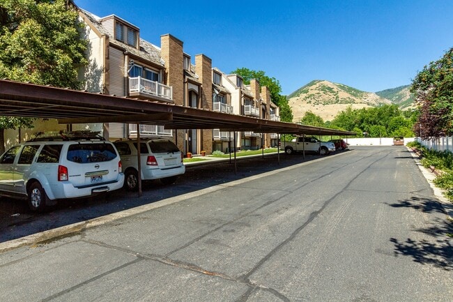 Building Photo - 88 W 50 S Unit C 12