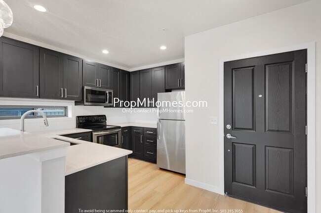 Foto del edificio - Corner Unit! Fully Renovated One-Bedroom C...