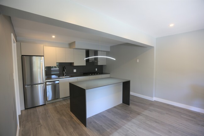 Living Room - 3938 Las Flores Canyon Rd