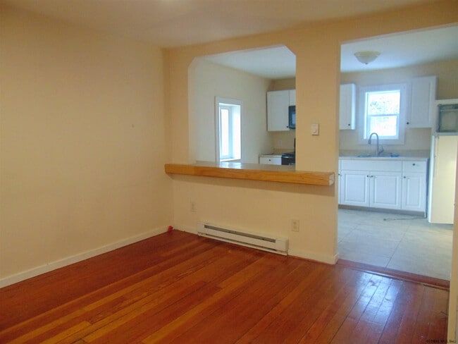 Building Photo - 186 Mill Valley Rd