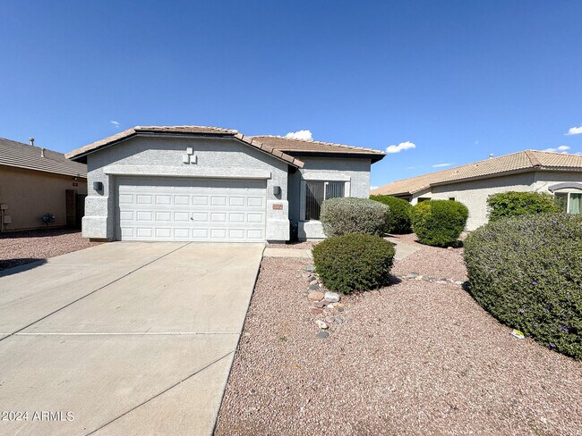 Building Photo - 12526 W Coldwater Springs Blvd