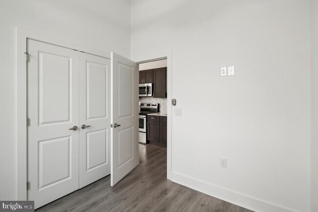 Foto del edificio - 1705 Jackson St