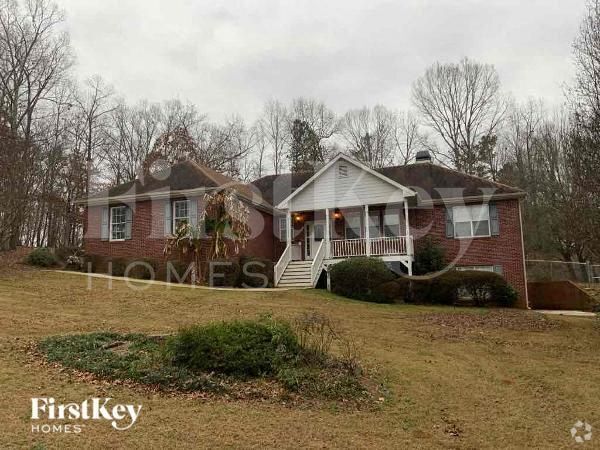 Building Photo - 325 McKenzie Dr
