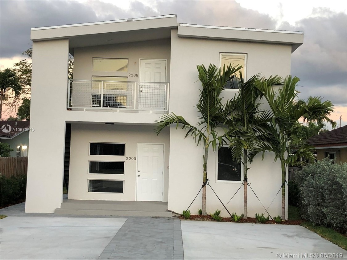 Foto principal - 2290 SW 58th Ave